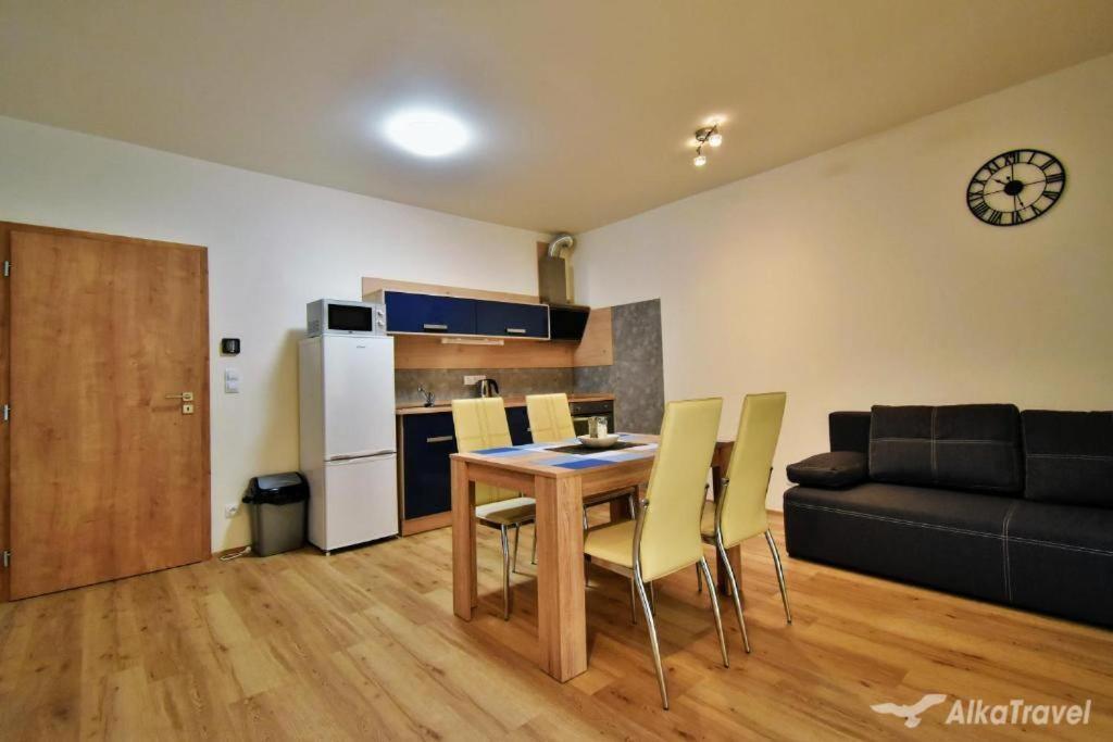 Moderni Apartman Horni Marsov - By Alka Extérieur photo